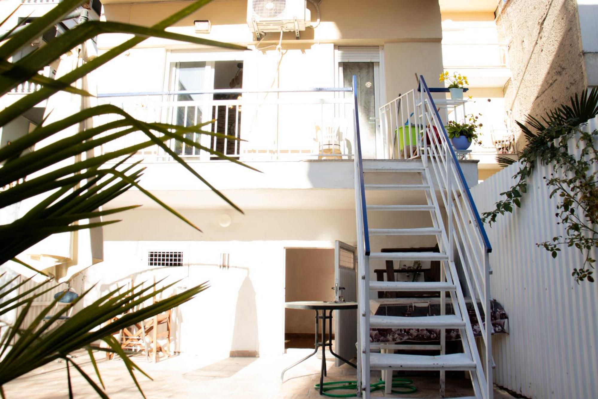 george's house Appartement Paralía Buitenkant foto